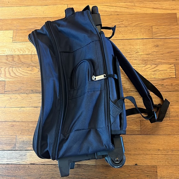 Verucci Carry On Overnight Wheel Expansion - Picture 2 of 5